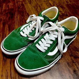 Vans Women’s Old Skool Green Size 9 EUC